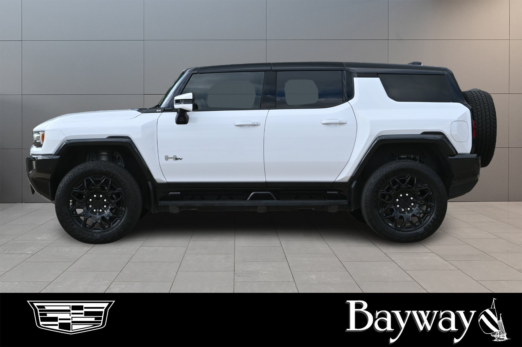 Used 2025 GMC Hummer EV 2X w/ LPO, Dark Essentials Package AWD/4WD image 5