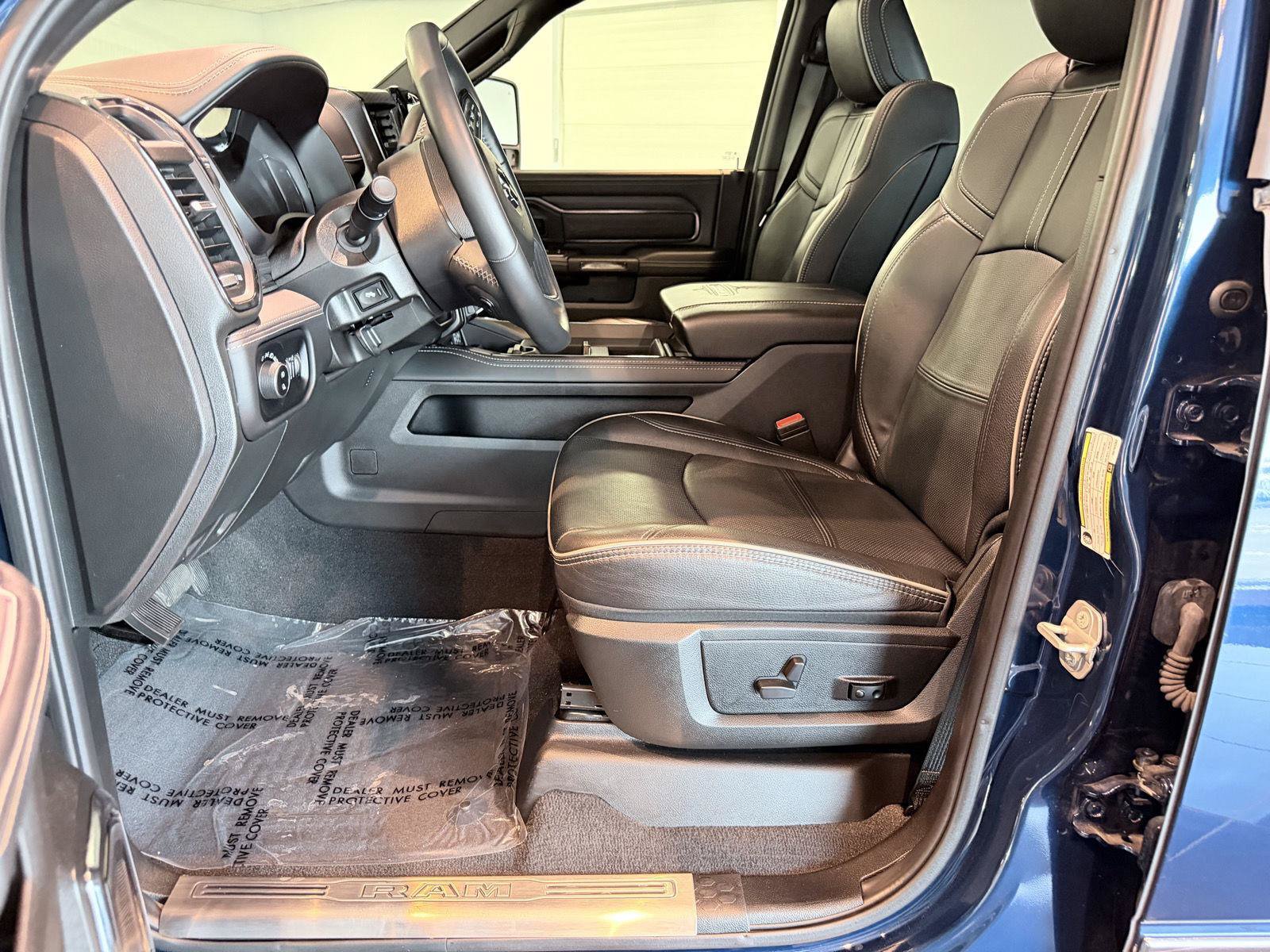 Used 2024 RAM 3500 Limited AWD/4WD image 37