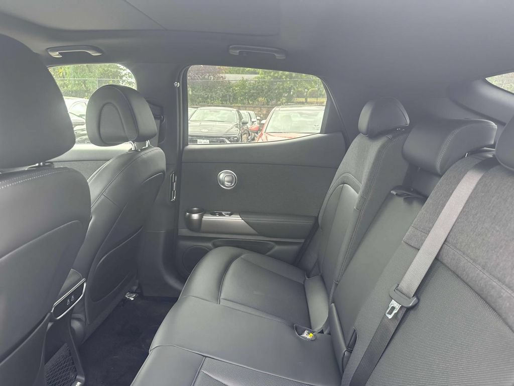 New 2025 Genesis GV60 Advanced AWD/4WD image 9