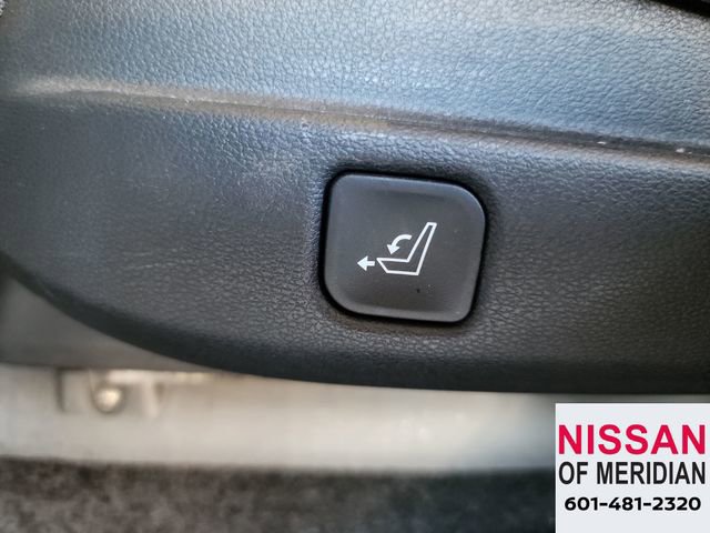 Used 2025 Hyundai Santa Fe SE image 33