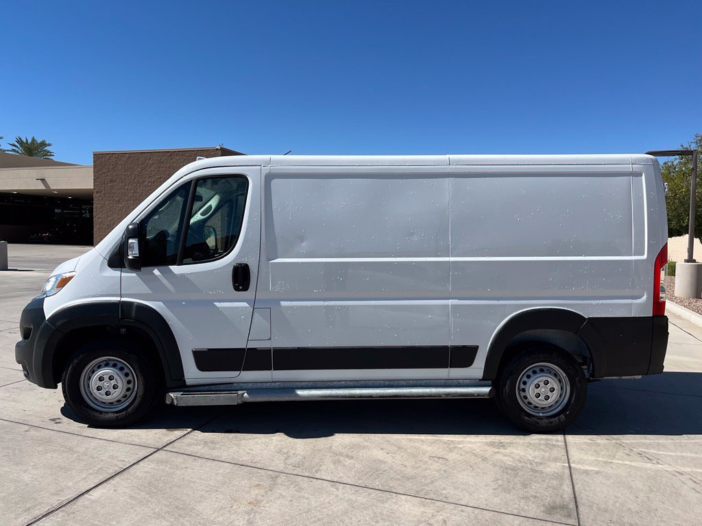 Used 2025 RAM ProMaster 2500 w/ U-Haul Equipment Group FWD image 11