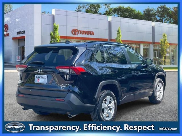 Used 2020 Toyota RAV4 XLE w/ All Weather Liner Package AWD/4WD image 5