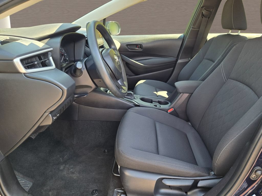 Used 2025 Toyota Corolla LE FWD image 19
