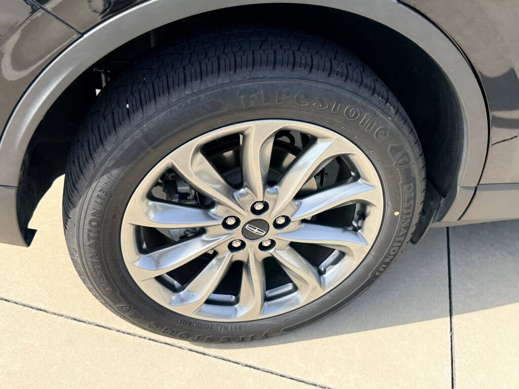 Used 2021 Lincoln Corsair Standard w/ Premium Package image 11