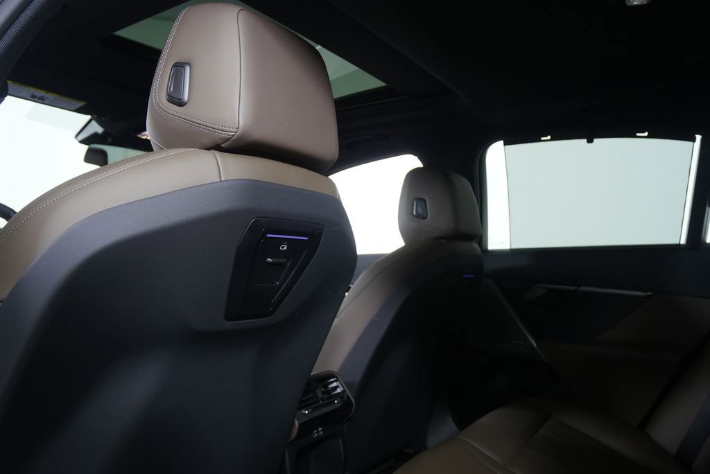 Certified 2025 BMW 530i RWD image 16