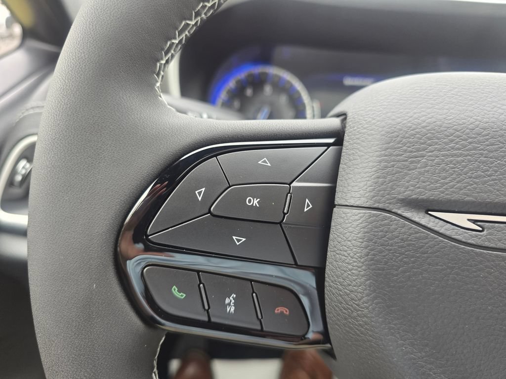 New 2027 Chrysler Pacifica Limited AWD/4WD image 15