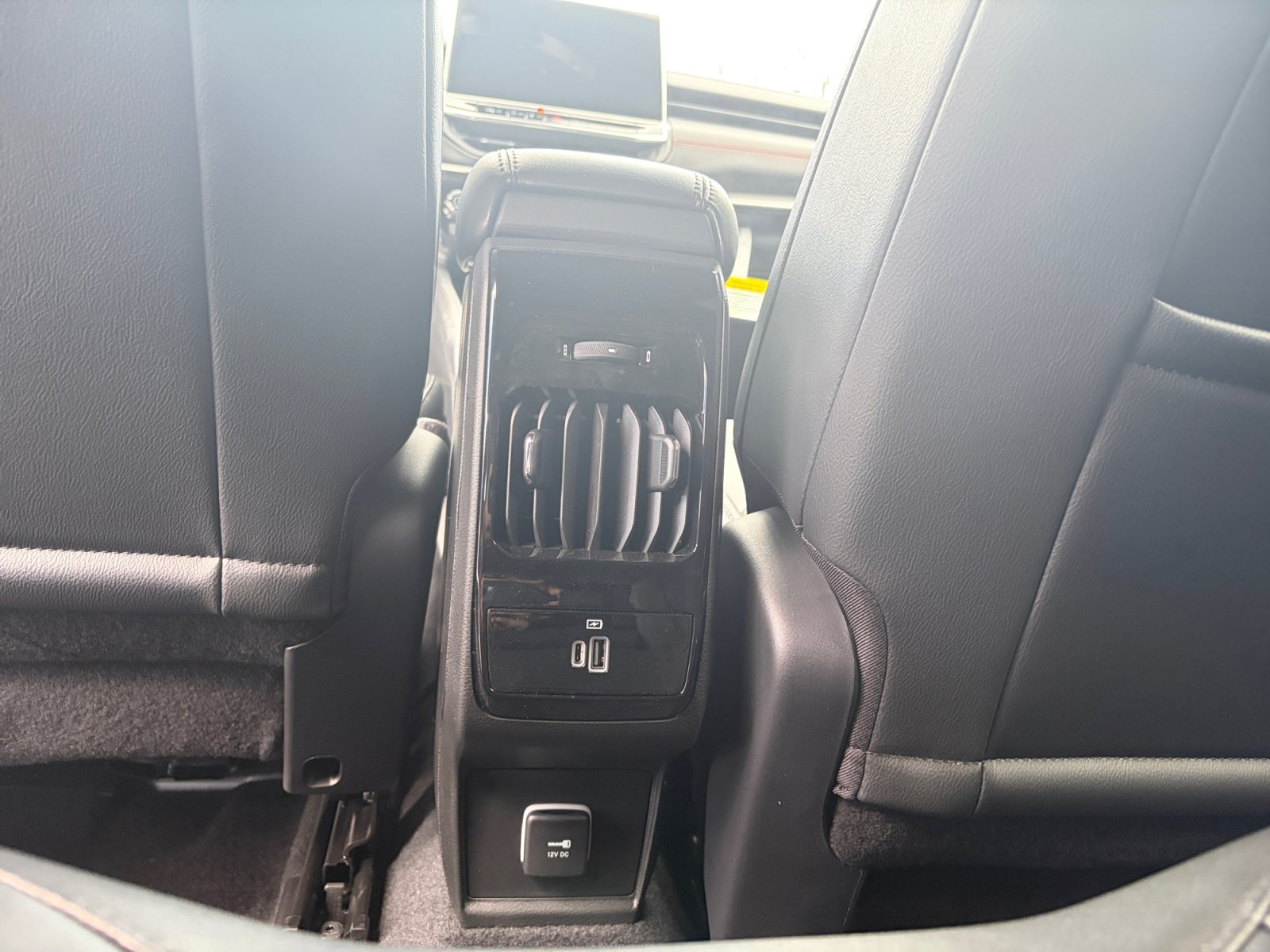 New 2026 Jeep Compass Trailhawk AWD/4WD image 30