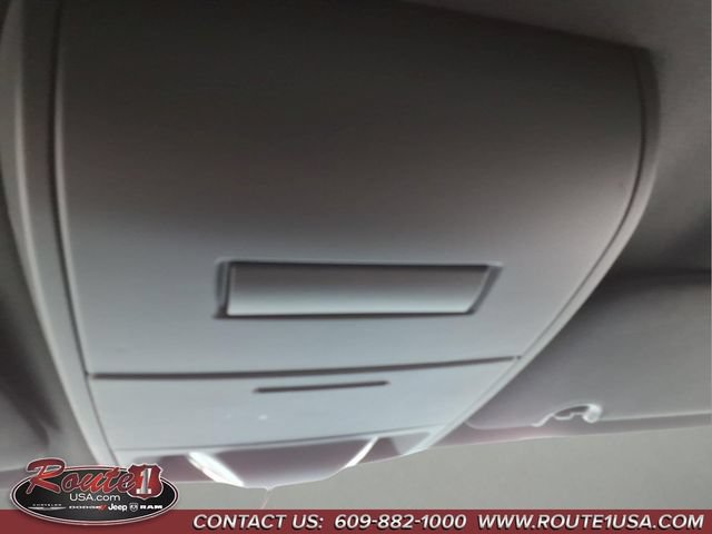 Used 2016 Dodge Grand Caravan SE FWD image 33
