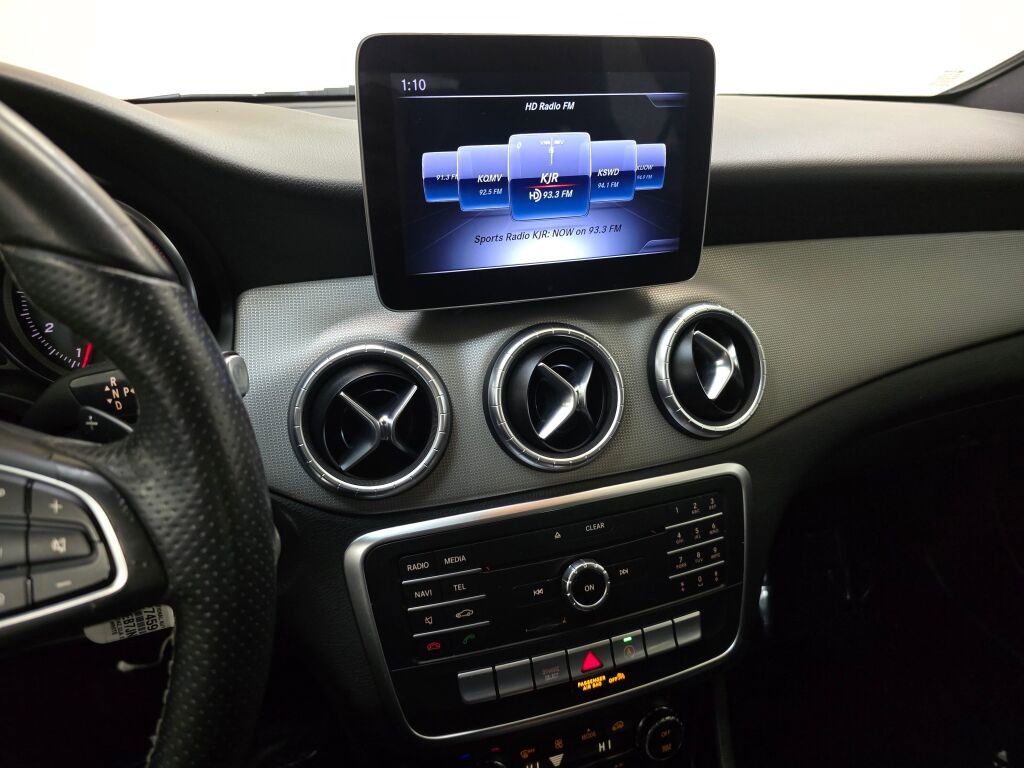 Used 2018 Mercedes-Benz CLA 250 image 25