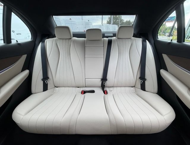 Used 2021 Mercedes-Benz E 350 4MATIC Sedan w/ Premium Package image 17