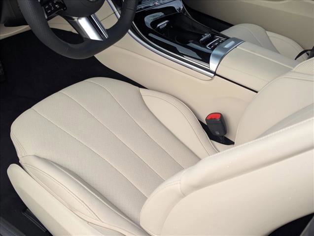 New 2026 Mercedes-Benz CLE 300 4MATIC Cabriolet image 4