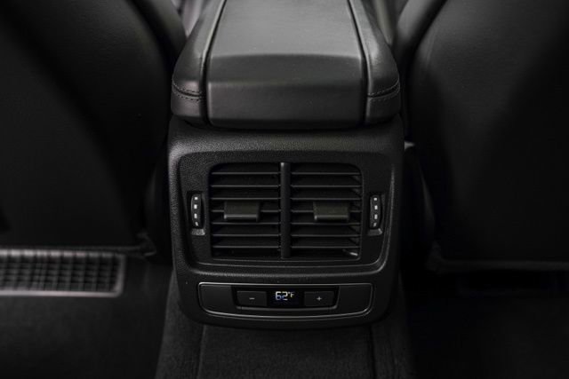 Used 2022 Audi e-tron GT Premium Plus w/ Performance Package AWD/4WD image 42