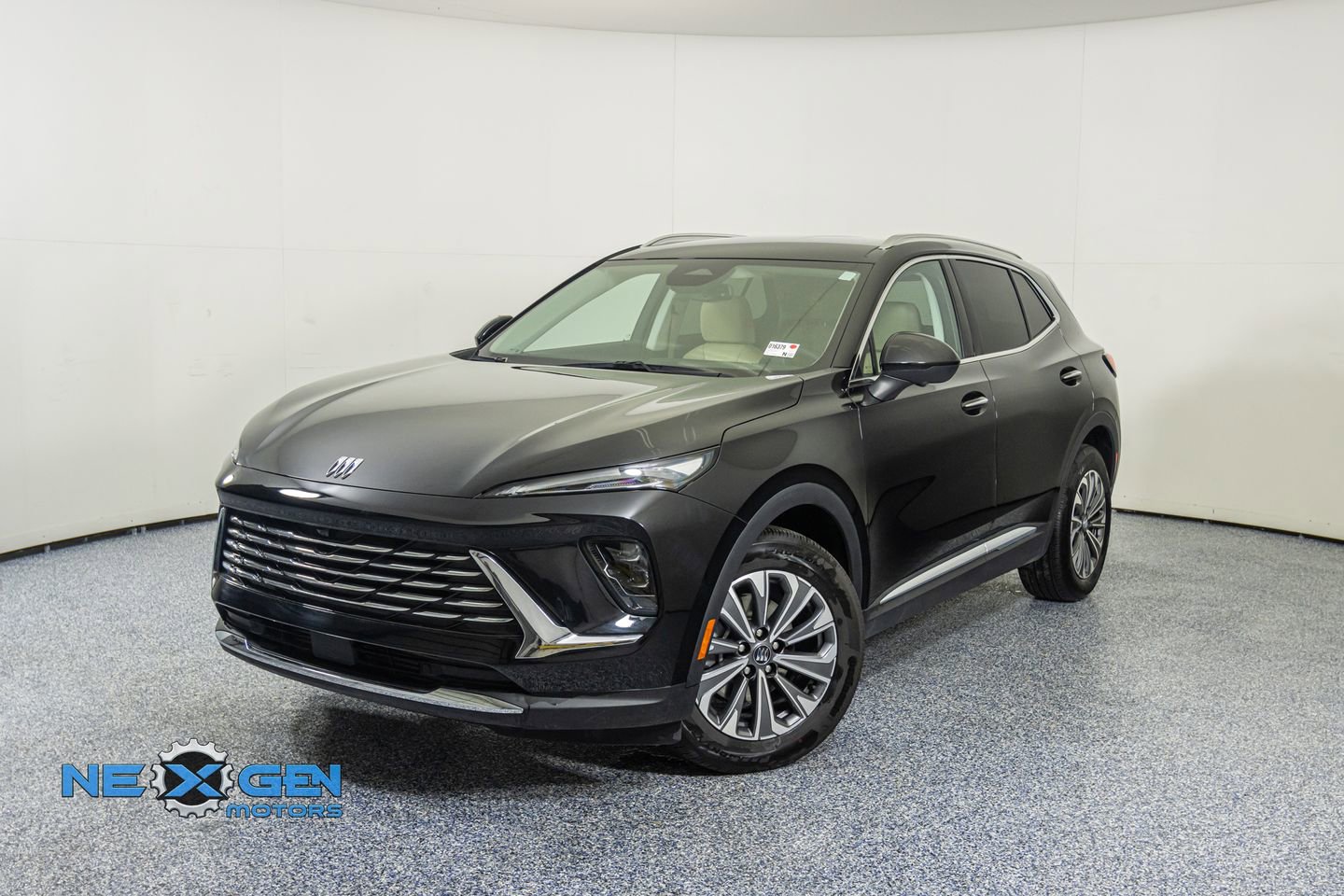 Used 2025 Buick Envision Preferred image 3