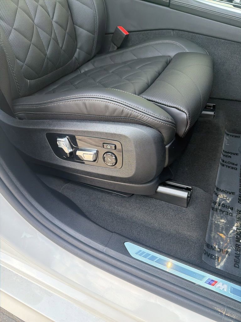 New 2026 BMW X7 xDrive40i w/ M Sport Package image 37