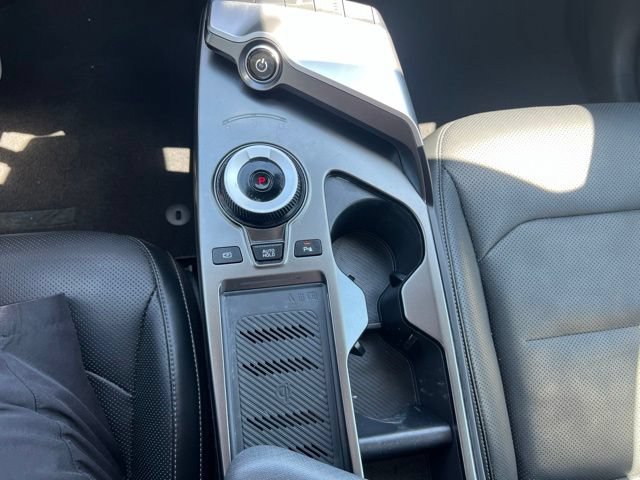 Used 2022 Kia EV6 Wind AWD/4WD image 11