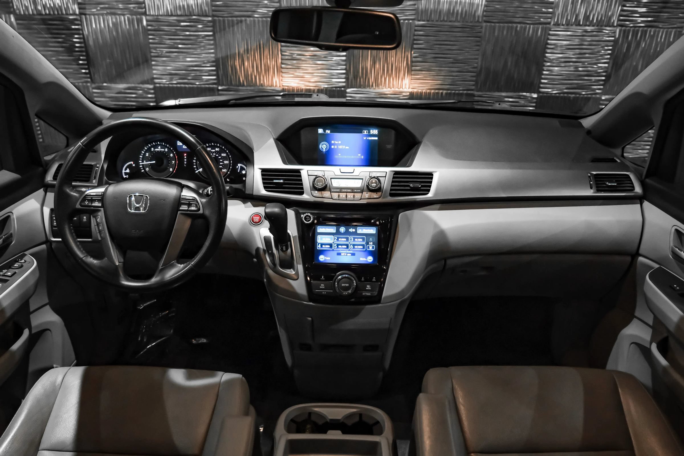 Used 2017 Honda Odyssey EX-L image 16