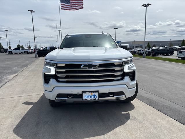 Certified 2023 Chevrolet Silverado 1500 High Country w/ Technology Package AWD/4WD image 9