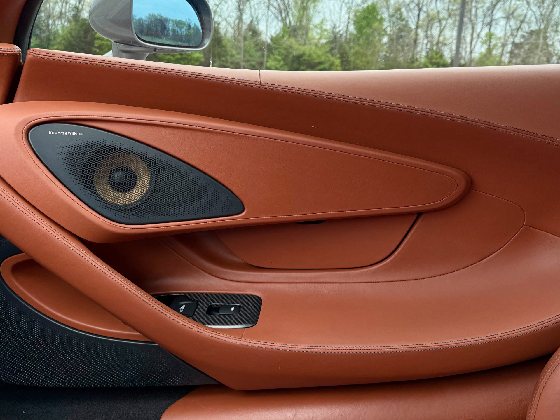 Used 2017 McLaren 570S image 59