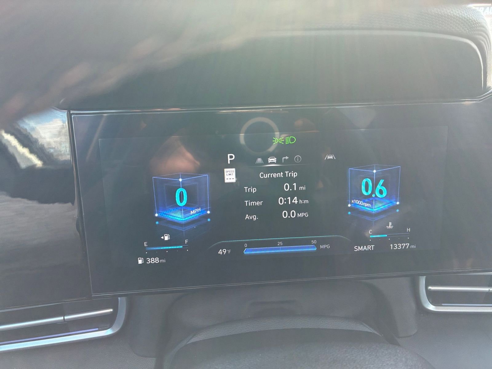 Used 2025 Hyundai Elantra SEL image 35