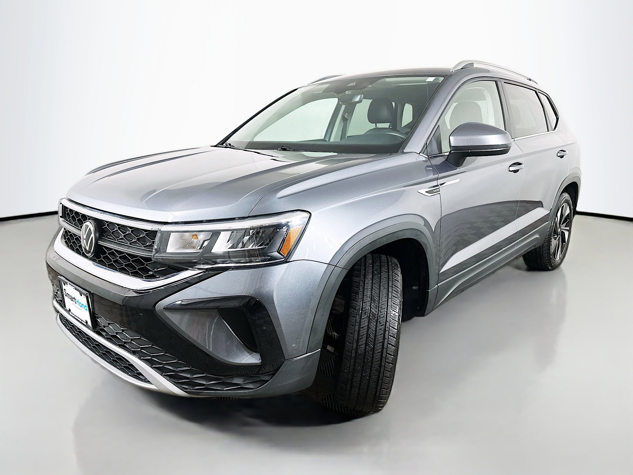 Used 2023 Volkswagen Taos SE AWD/4WD image 3