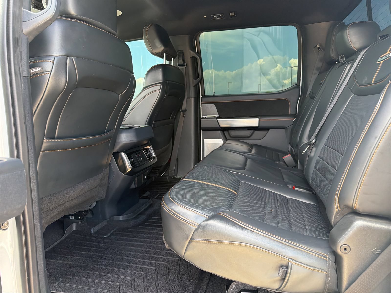 Used 2023 Ford F250 Platinum AWD/4WD image 24
