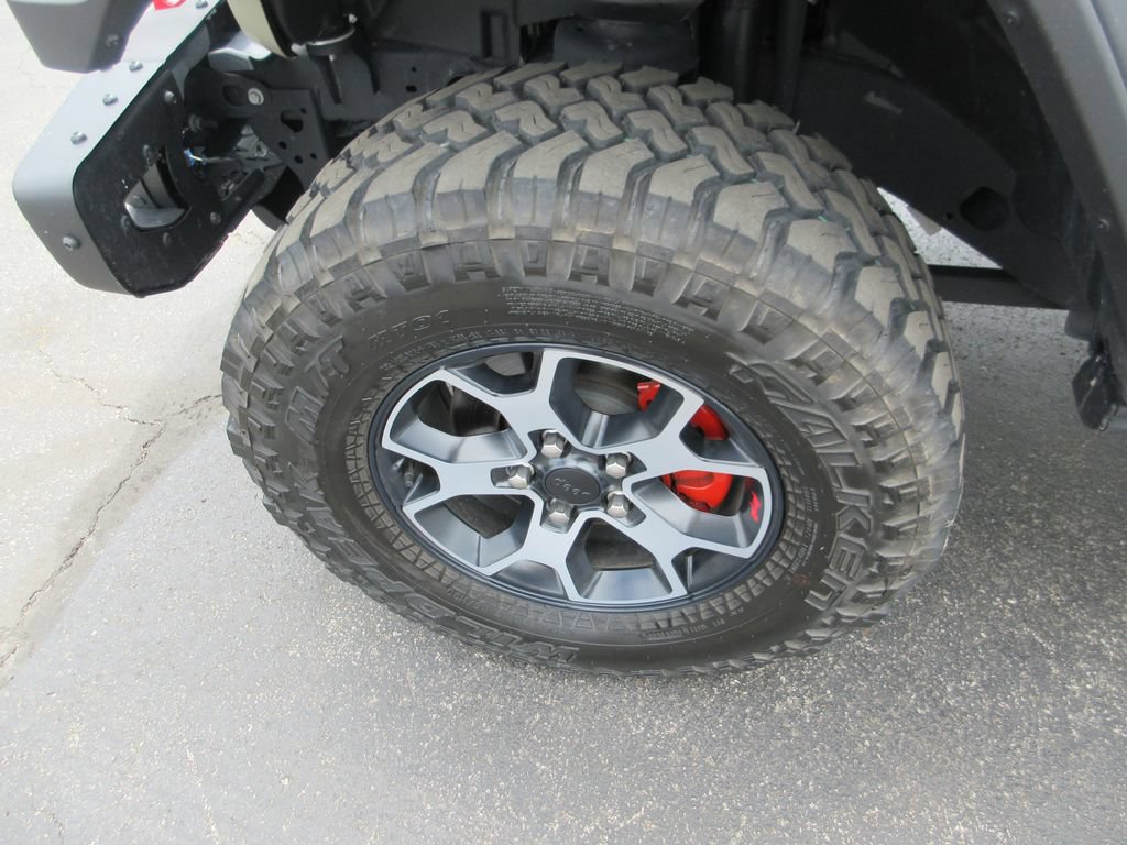 Used 2022 Jeep Wrangler Unlimited Rubicon w/ Steel Bumper Group AWD/4WD image 13