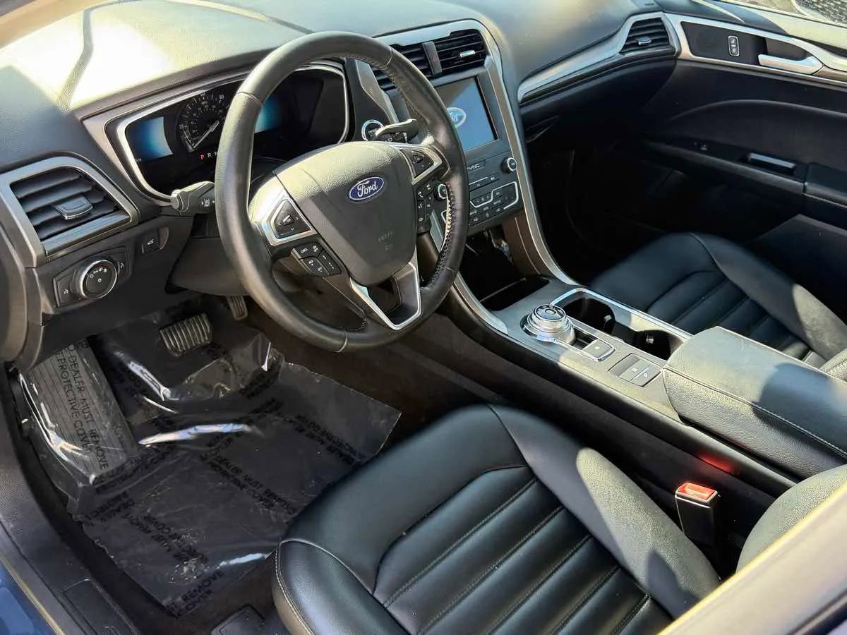 Used 2019 Ford Fusion SEL FWD image 15