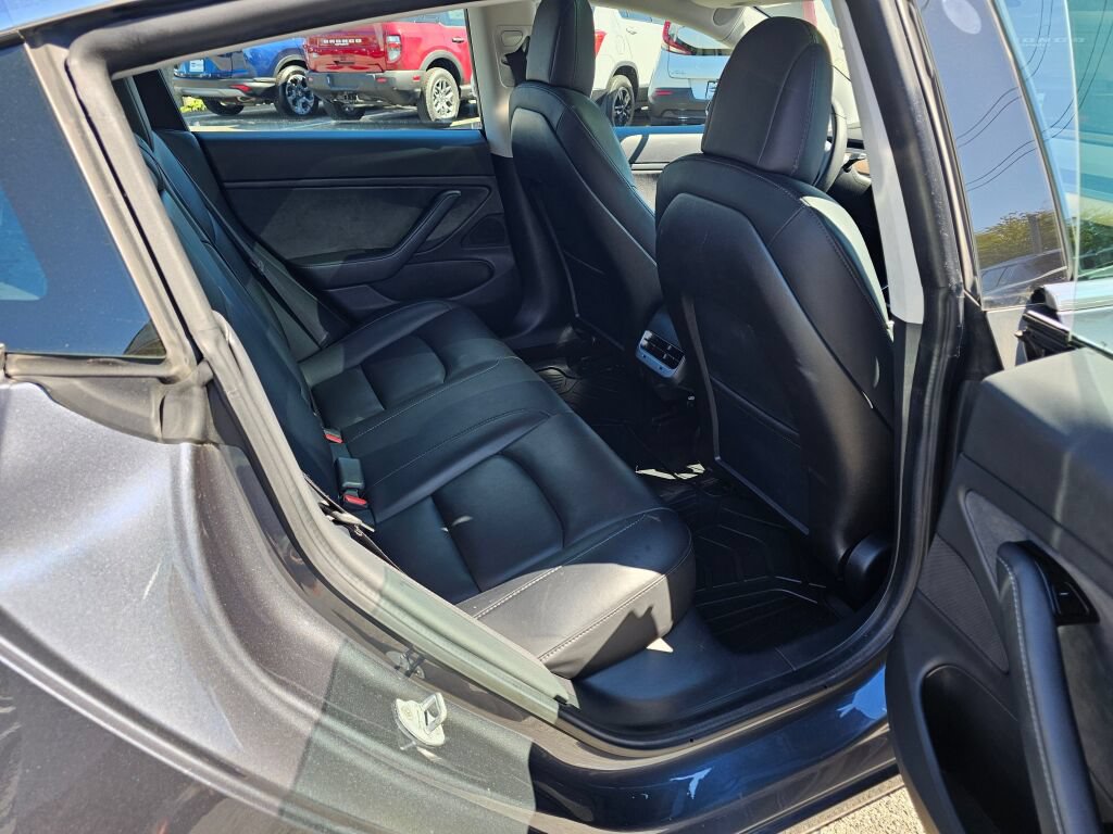Used 2019 Tesla Model 3 RWD image 13