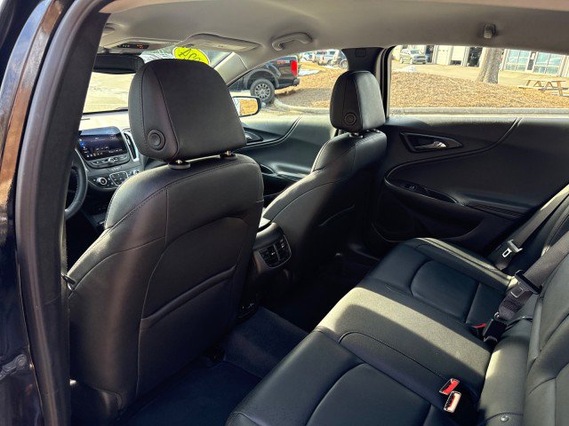 Used 2024 Chevrolet Malibu LT image 31