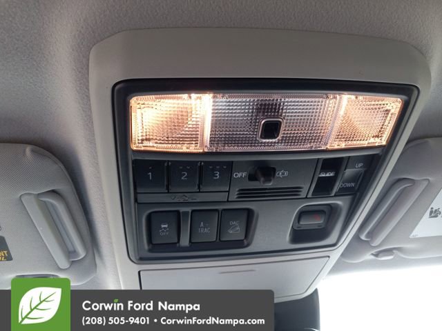 Used 2023 Toyota 4Runner Limited image 22
