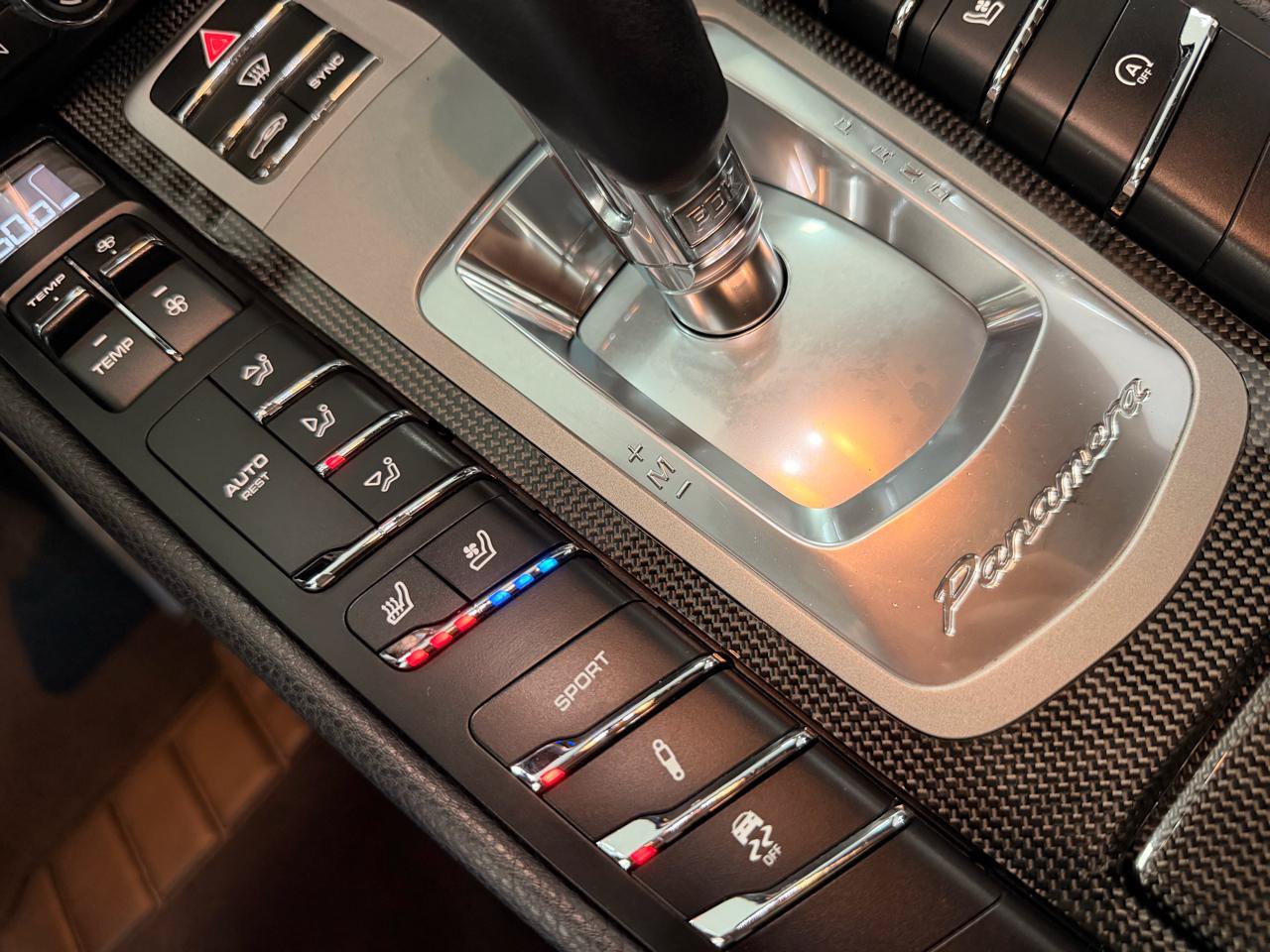 Used 2016 Porsche Panamera 4 AWD/4WD image 22