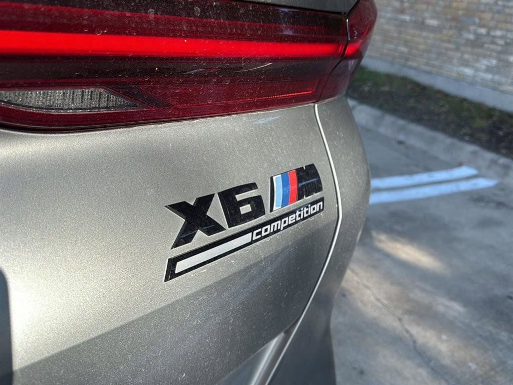 Used 2021 BMW X6 M w/ Competition Package image 12