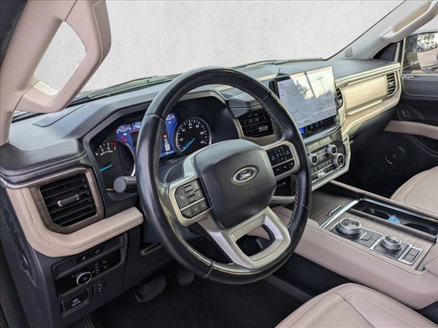 Used 2024 Ford Expedition Limited image 15