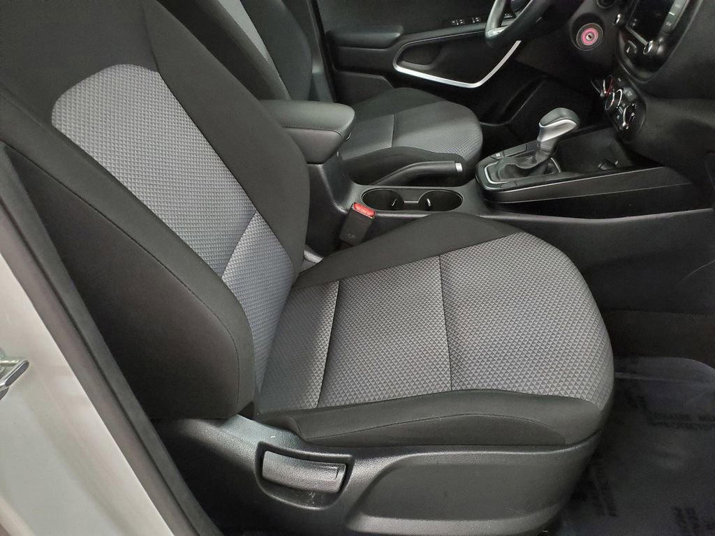 Used 2024 Kia Soul LX w/ Option Group 015 image 22