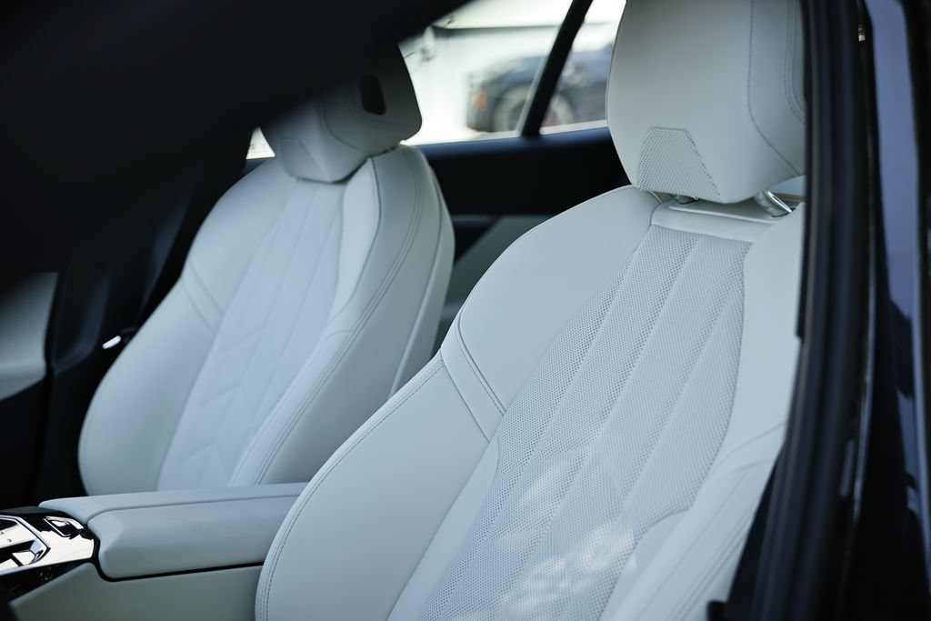 New 2027 BMW i5 eDrive40 RWD image 21