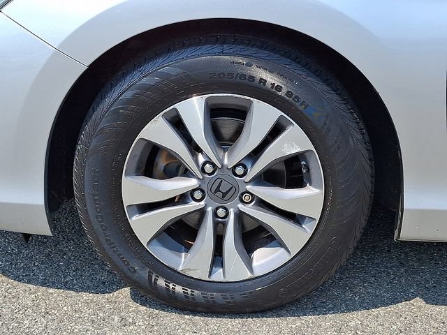 Used 2014 Honda Accord LX image 9