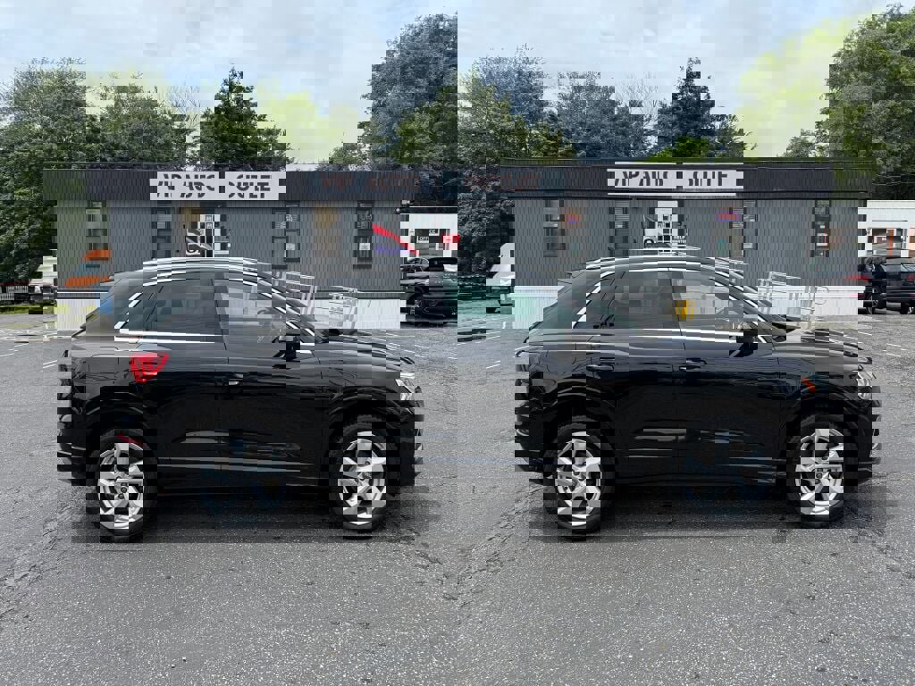 Used 2020 Audi Q3 2.0T Premium Plus image 6