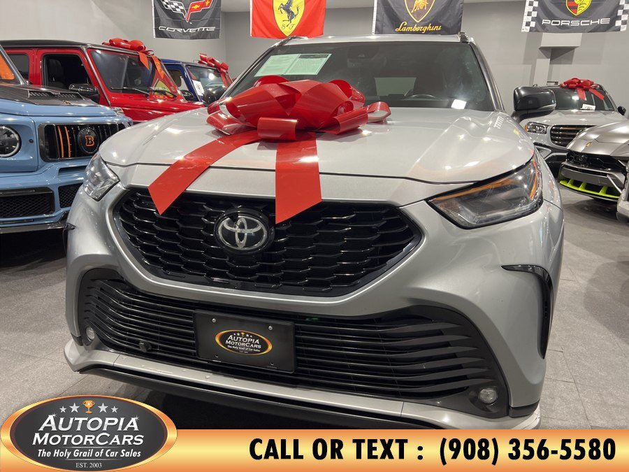 Used 2022 Toyota Highlander XSE