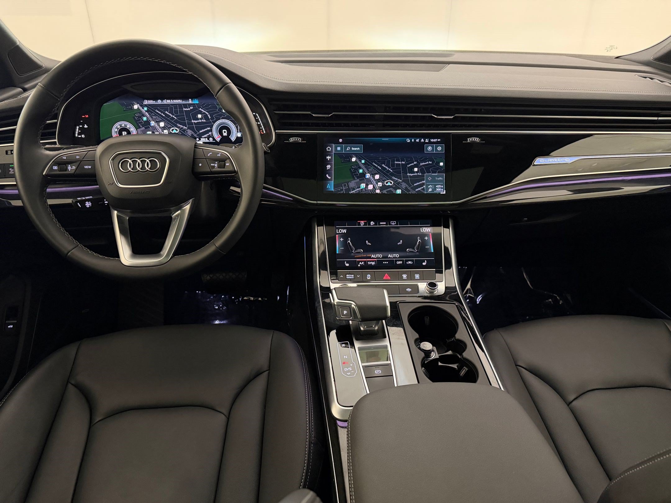 Used 2025 Audi Q7 2.0T Premium w/ Convenience Plus Package AWD/4WD image 16