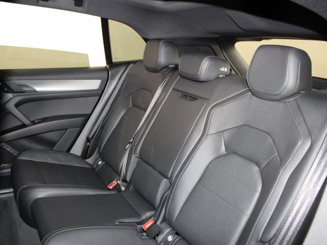 New 2026 Porsche Cayenne Electric AWD/4WD image 24