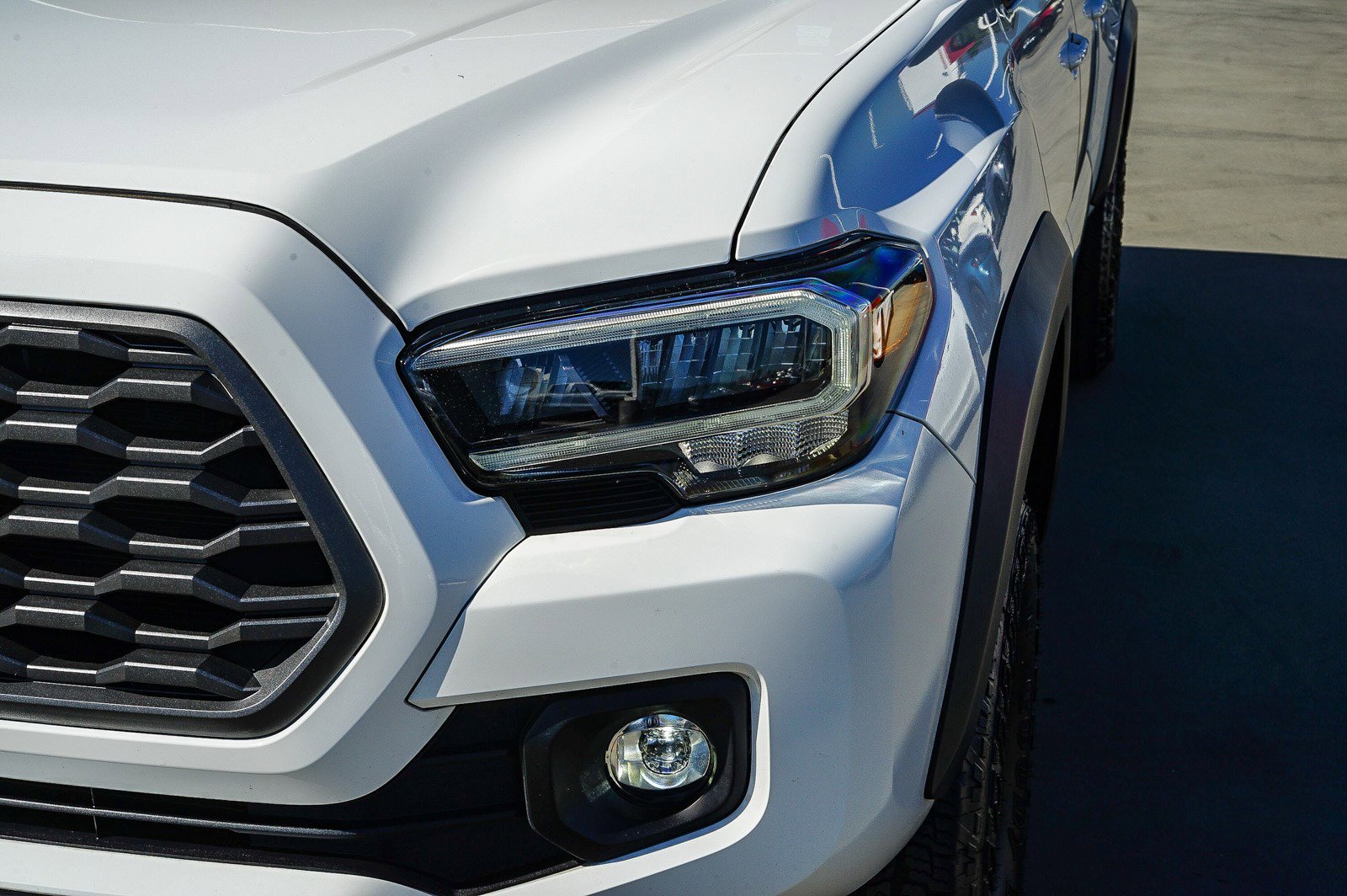 Certified 2023 Toyota Tacoma TRD Off-Road image 8