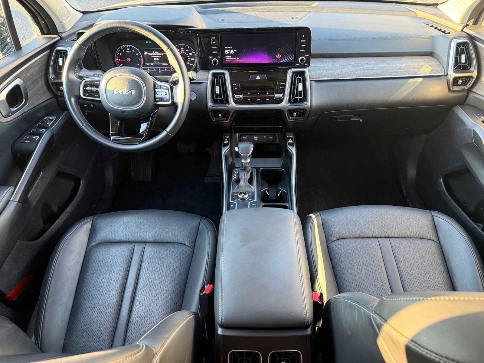 Used 2023 Kia Sorento S w/ Panoramic Sunroof Package image 17