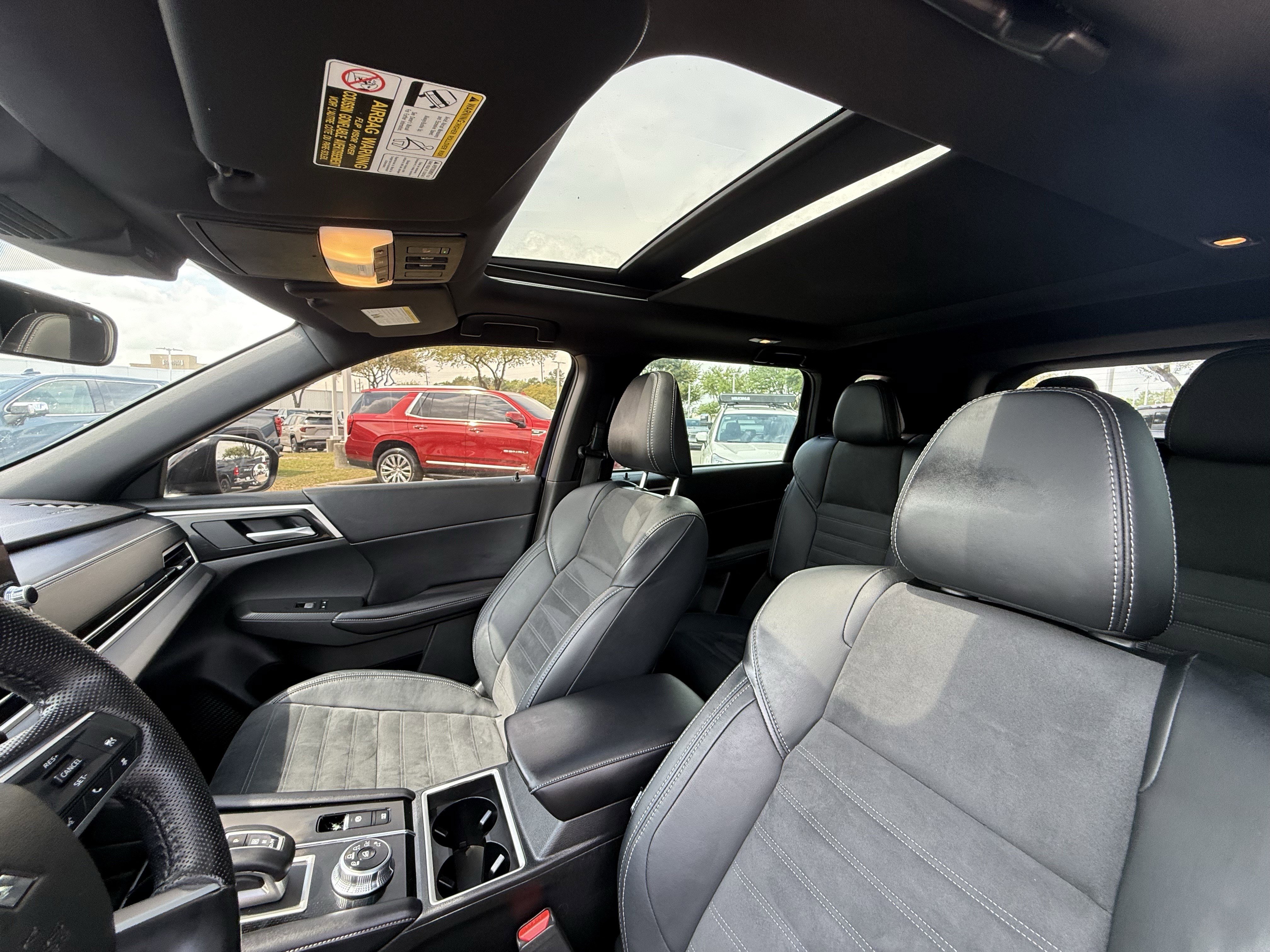 Used 2022 Mitsubishi Outlander SE image 28