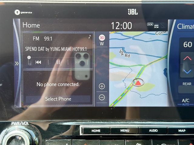 Used 2021 Toyota Highlander Platinum AWD/4WD image 14