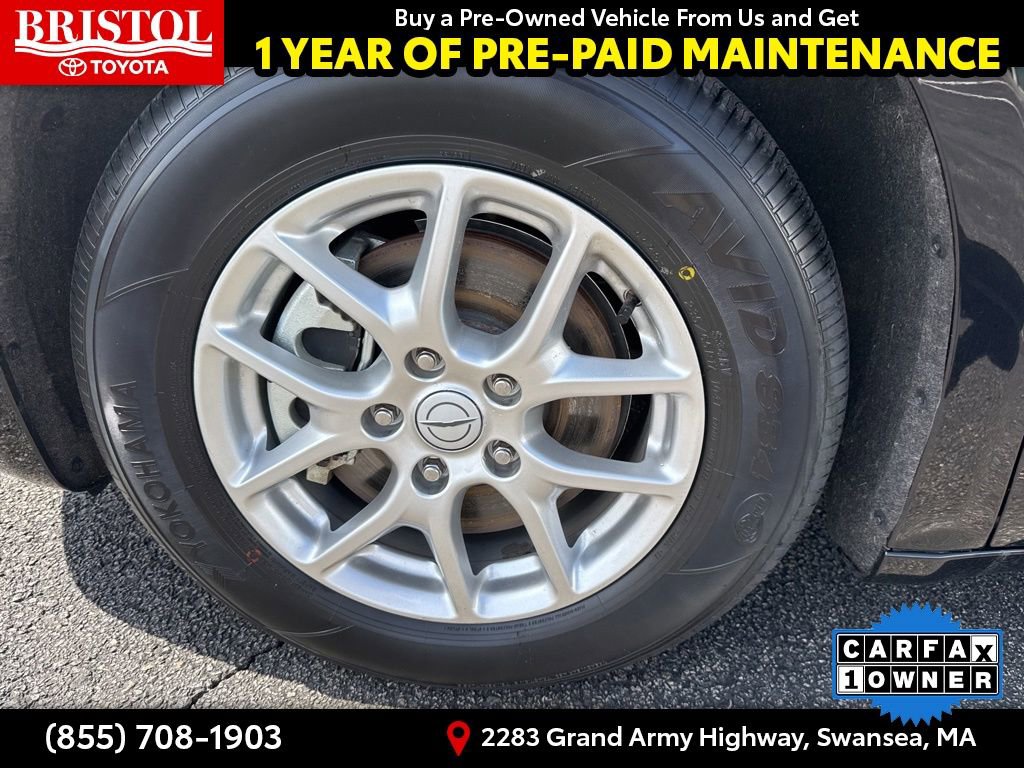Used 2025 Chrysler Pacifica Select image 8