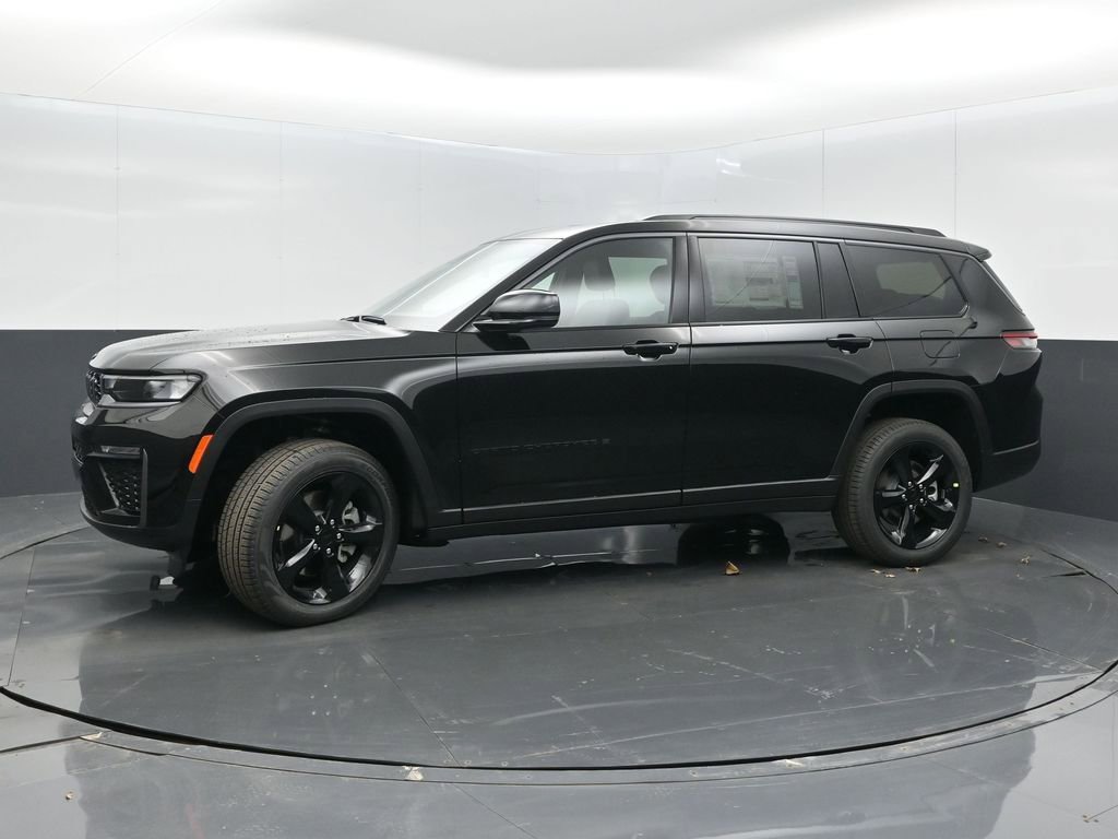 New 2026 Jeep Grand Cherokee L Limited w/ Limited Altitude Package AWD/4WD image 4