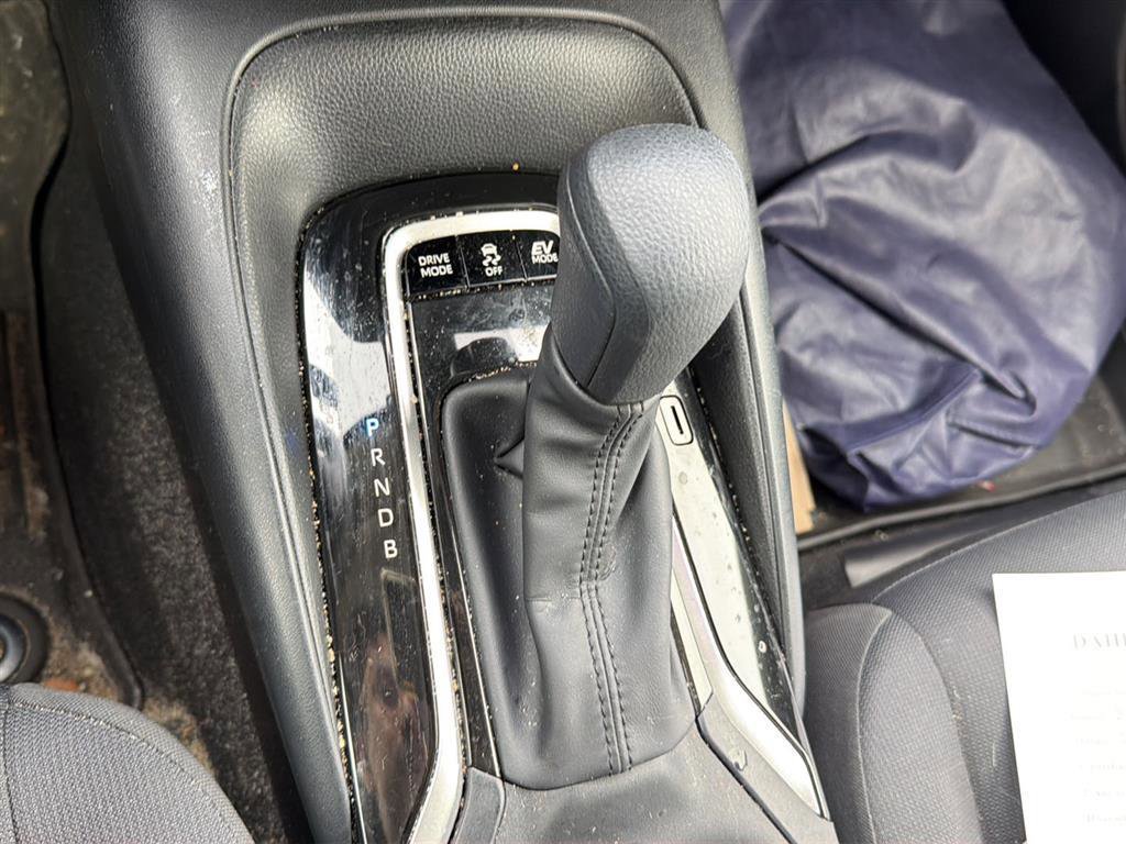 Used 2024 Toyota Corolla LE w/ LE Convenience Package FWD image 10