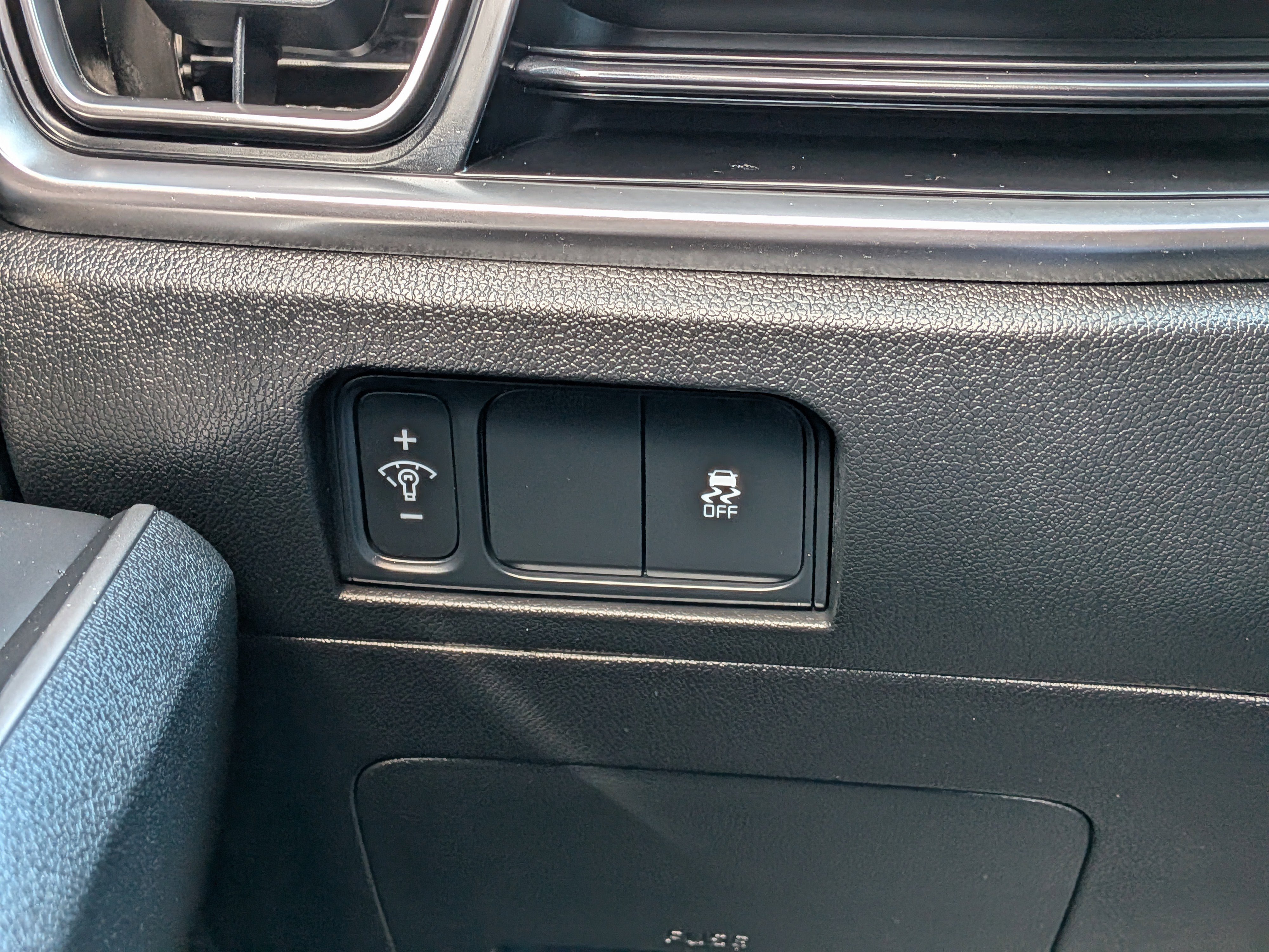 Certified 2025 Kia Sorento S image 27