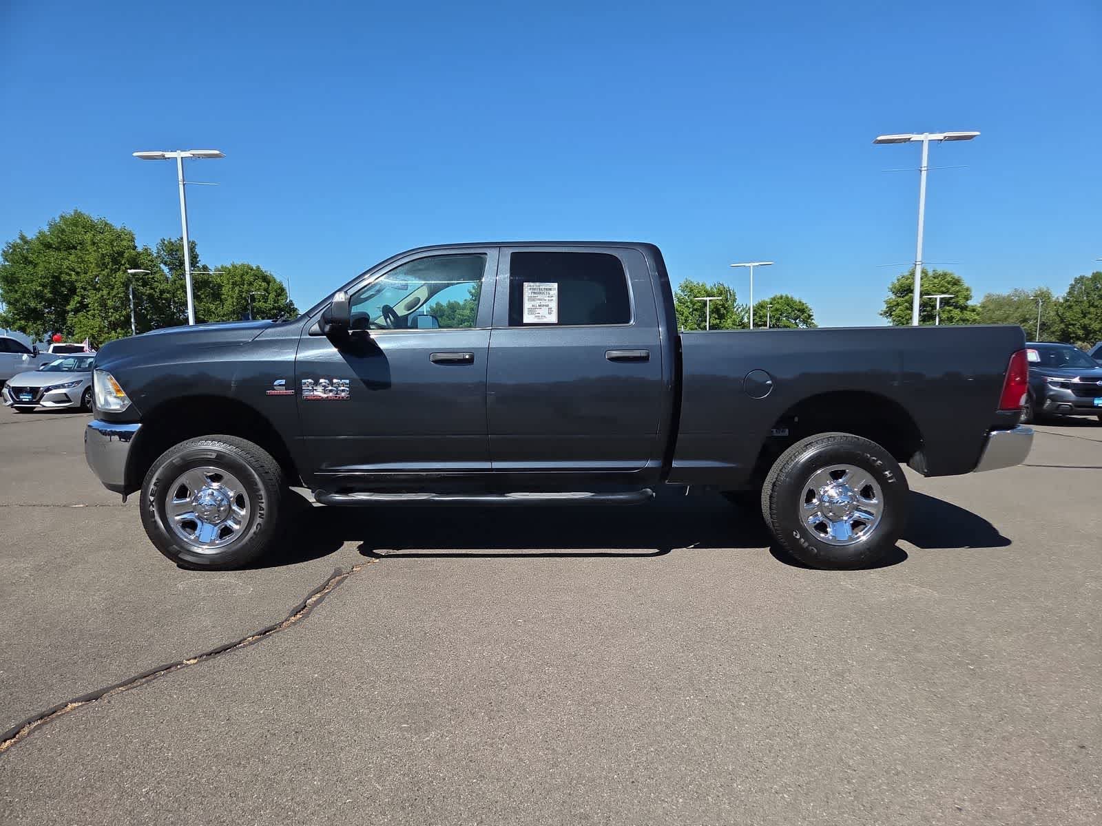 Used 2018 RAM 2500 ST AWD/4WD image 11