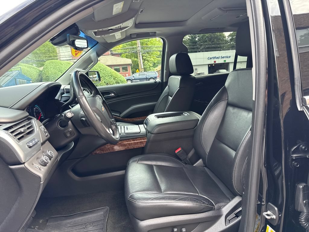 Used 2017 Chevrolet Suburban Premier AWD/4WD image 17